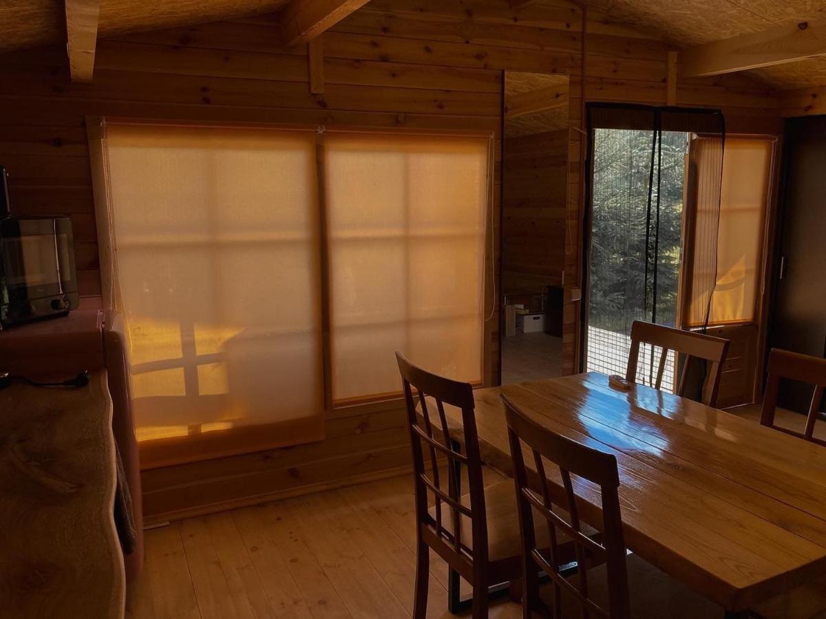 Starp Debesim Un Zemi Guest House Krāslava Exterior foto
