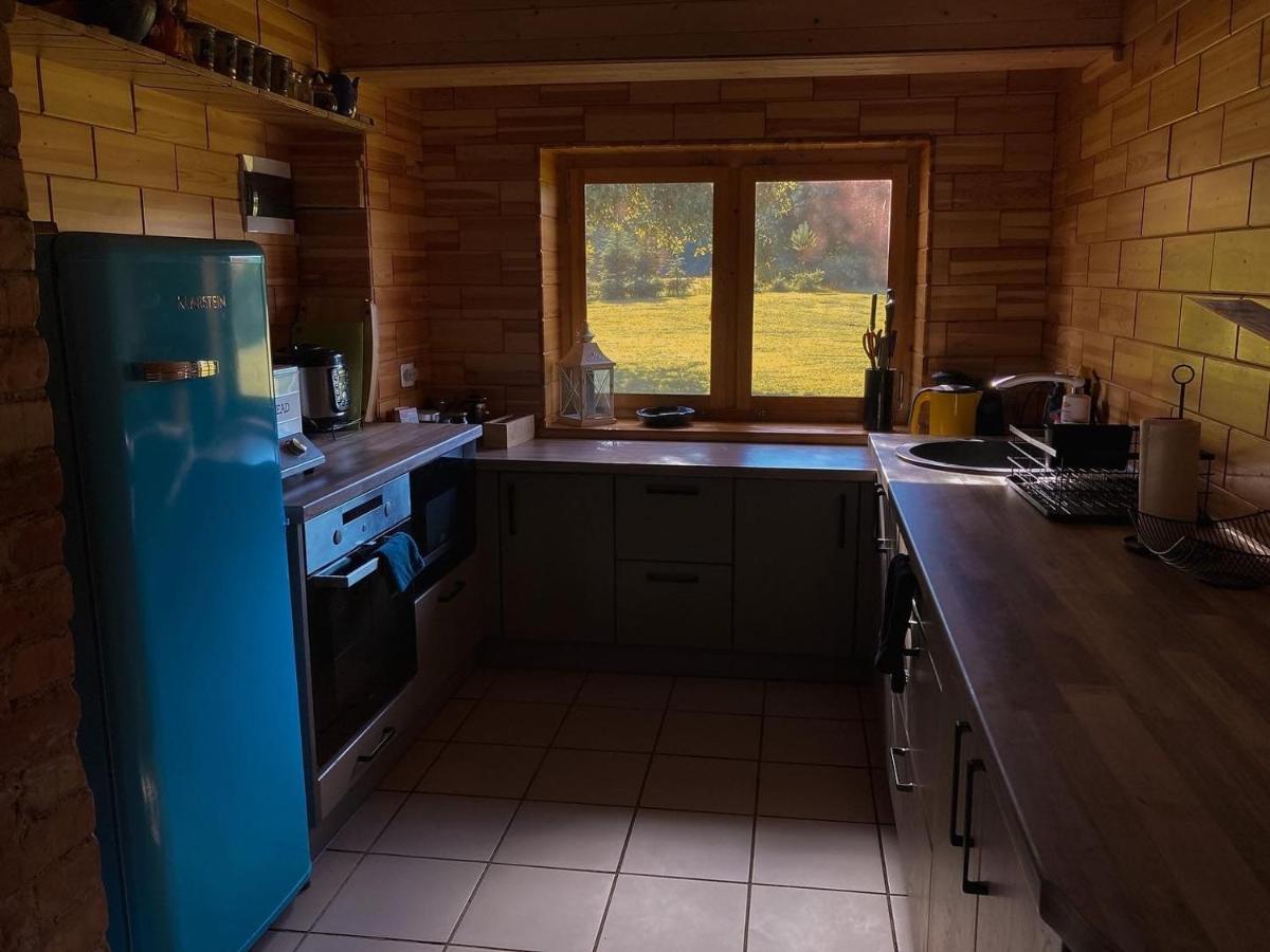 Starp Debesim Un Zemi Guest House Krāslava Exterior foto